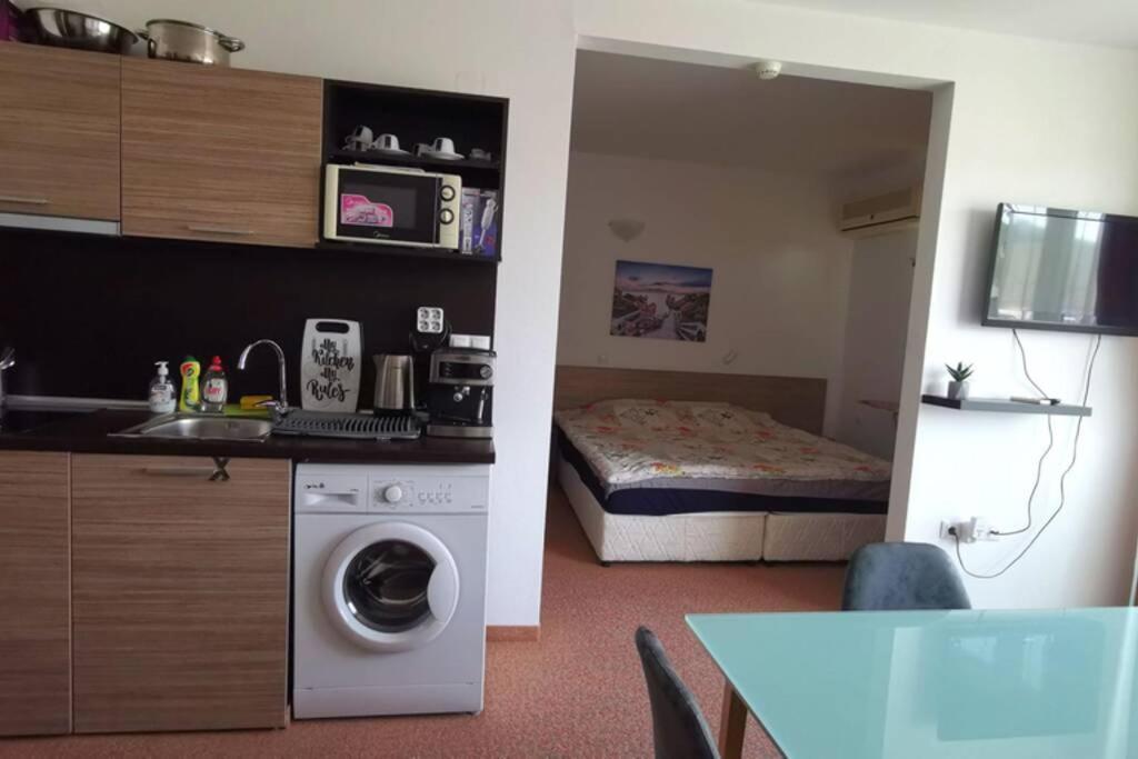 Seaview Apartment - Clara Sarafovo - 100M To Sea Burgas Exterior foto